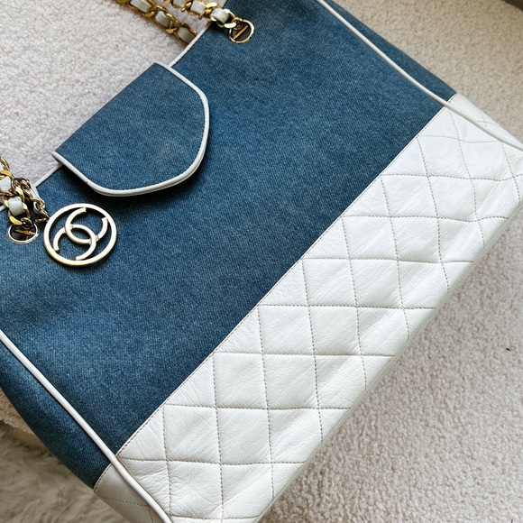 Chanel Large Vintage Denim Flap Tote with Gold Hardware - Picture 4 of 12